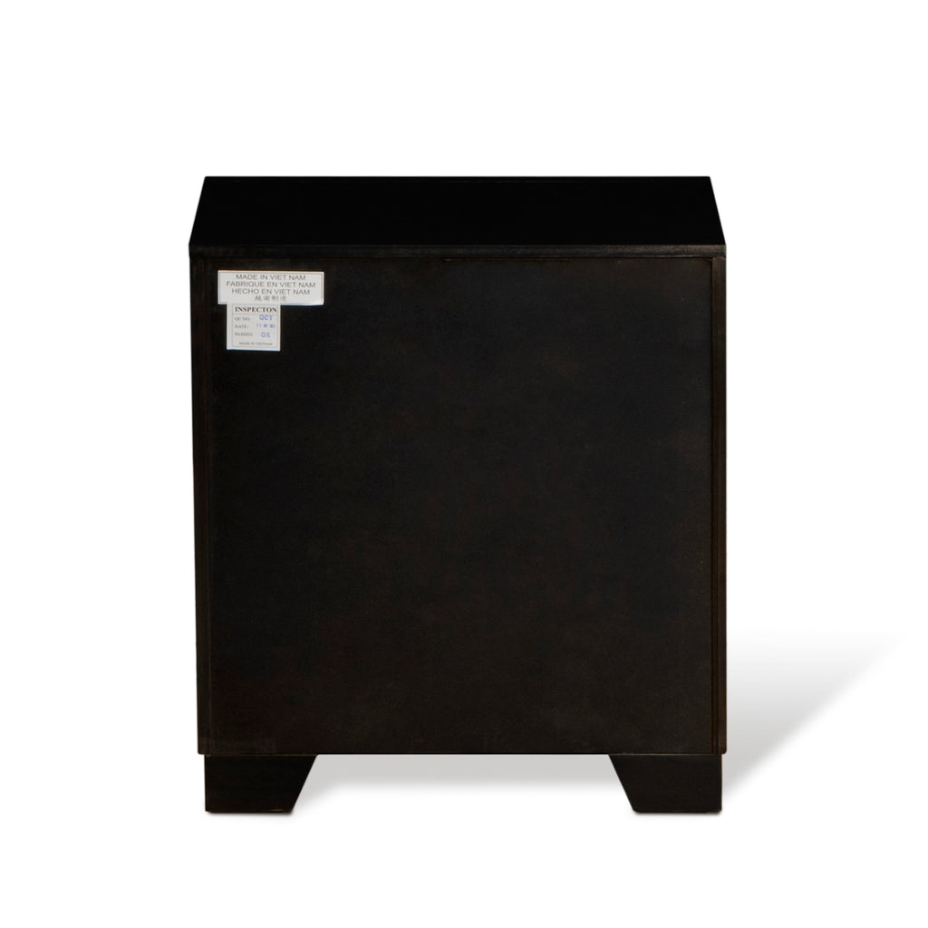 NE11-7U3NQ8 Luxurious 5-Piece Bedroom Ensemble Queen Bed, Dresser & More with Black Accents